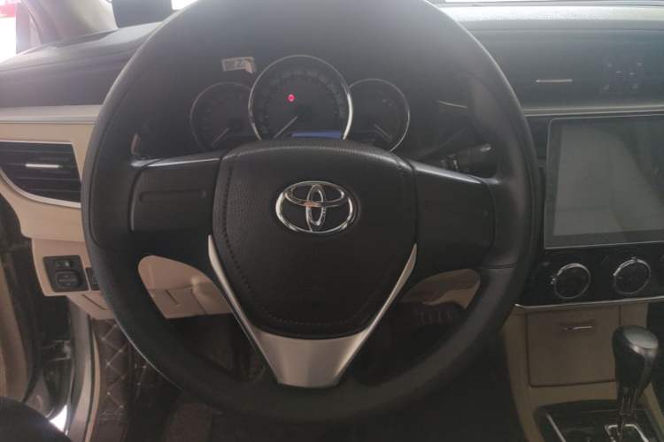 Used Toyota Corolla 2017 1.6L CVT GL Steering Wheel