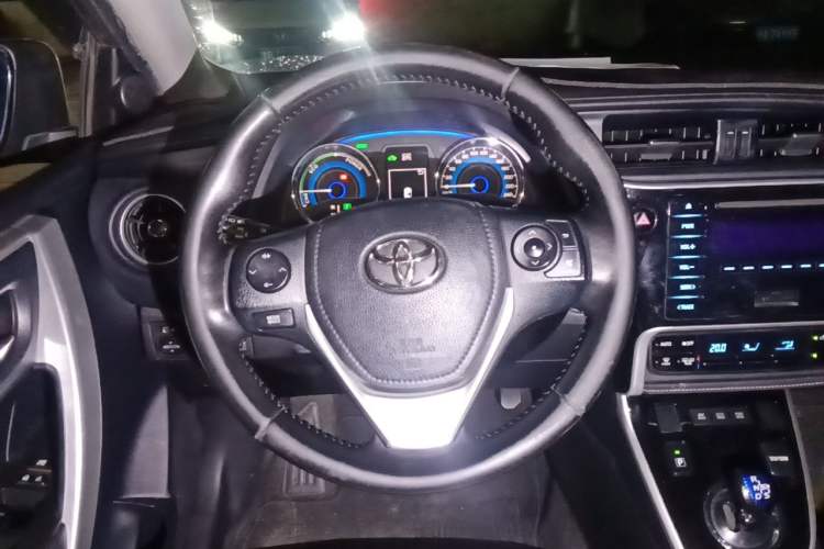 Used Toyota Corolla 2017 Revised Dual-Engine 1.8L E-CVT Elite Edition Steering Wheel
