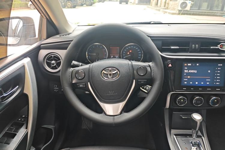 Used Toyota Corolla 2017 Revised Version 1.2T S-CVT GL-i Steering Wheel