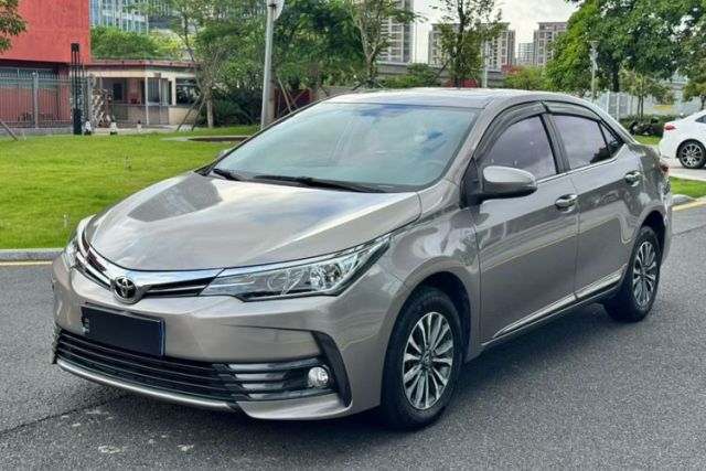Used Toyota Corolla 2017 Revised Version 1.2T S-CVT GL-i