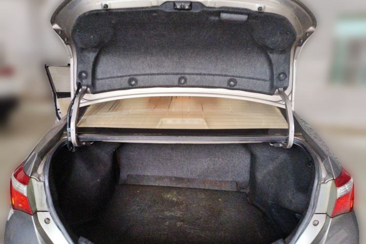 Used Toyota Corolla 2017 1.6L CVT GL Trunk