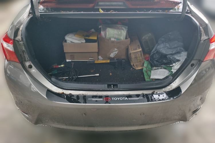 Used Toyota Corolla 2017 1.6L CVT GL Trunk
