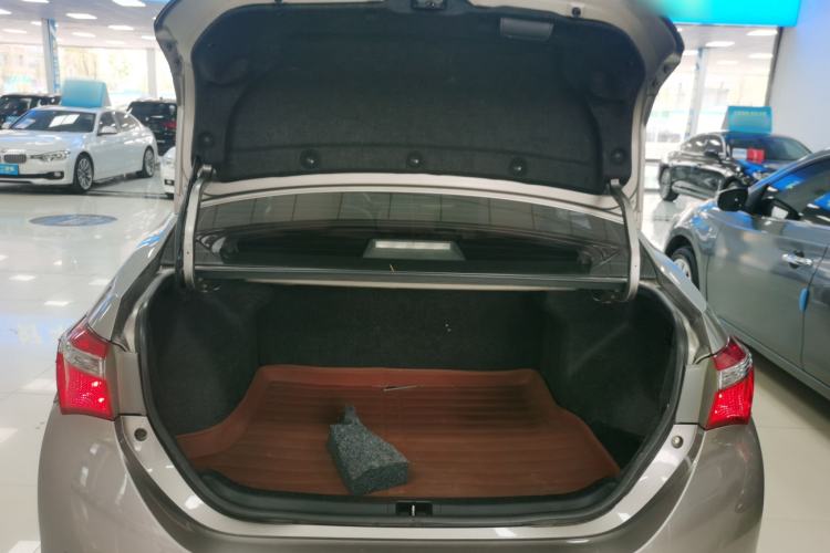Used Toyota Corolla 2017 Revised Version 1.2T S-CVT GL Trunk