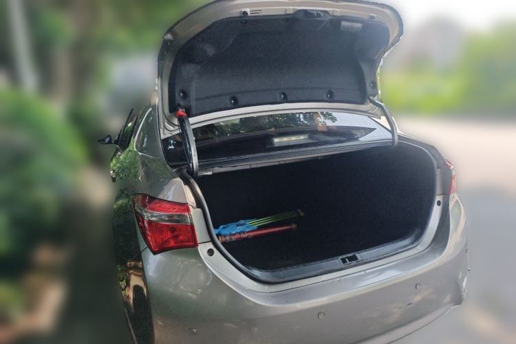 Used Toyota Corolla 2017 Revised Version 1.2T S-CVT GL Trunk