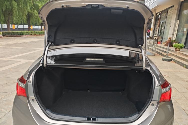 Used Toyota Corolla 2017 Revised Version 1.2T S-CVT GL-i Trunk