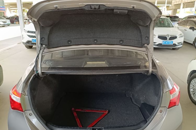 Used Toyota Corolla 2017 1.2T CVT GL Trunk