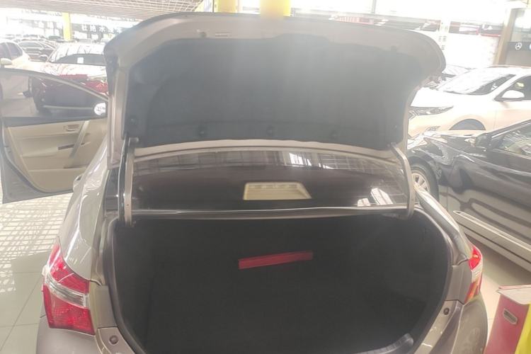 Used Toyota Corolla 2017 1.2T CVT GL Trunk