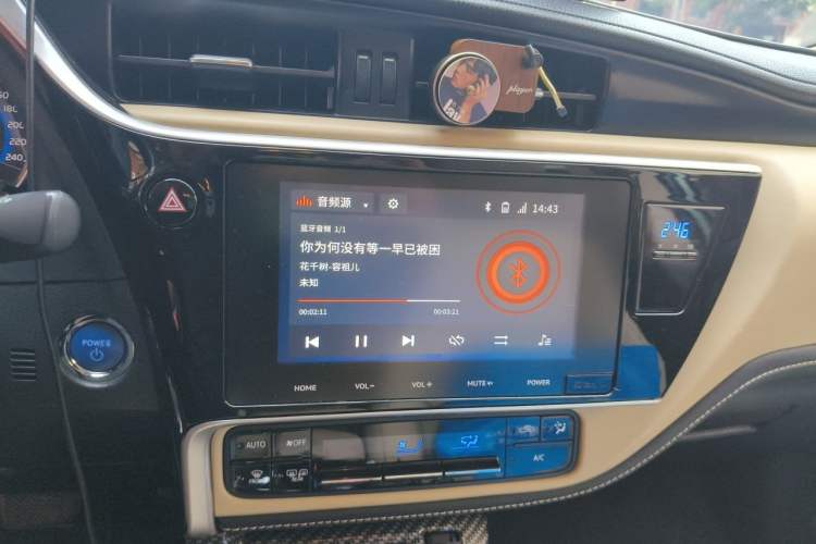 Used Toyota Corolla 2017 Revised Dual-Engine 1.8L E-CVT Flagship Edition Audio And AC Panel