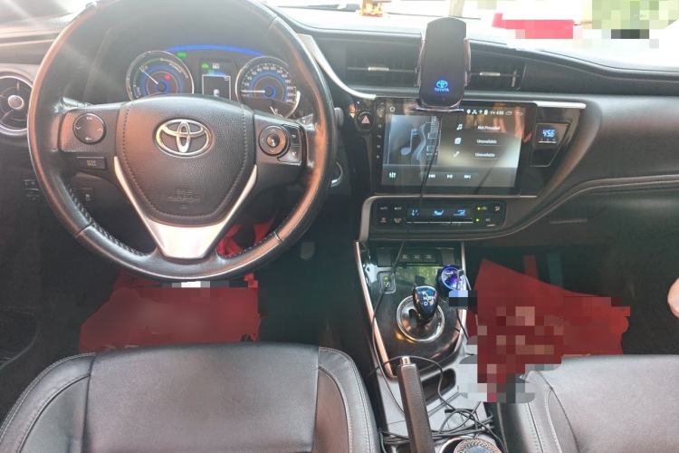 Used Toyota Corolla 2017 Revised Dual-Engine 1.8L E-CVT Elite Edition Center Console