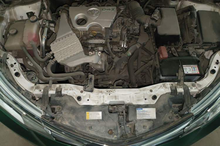 Used Toyota Corolla 2017 Revised Version 1.2T S-CVT GL Engine Bay