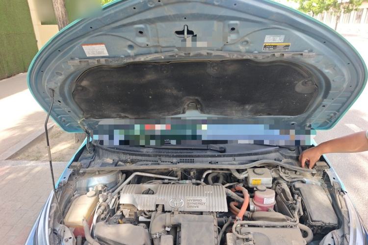 Used Toyota Corolla 2017 Revised Dual-Engine 1.8L E-CVT Elite Edition Engine Bay