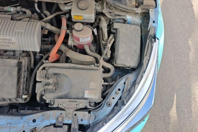 Used Toyota Corolla 2017 Revised Dual-Engine 1.8L E-CVT Elite Edition Engine Bay Left
