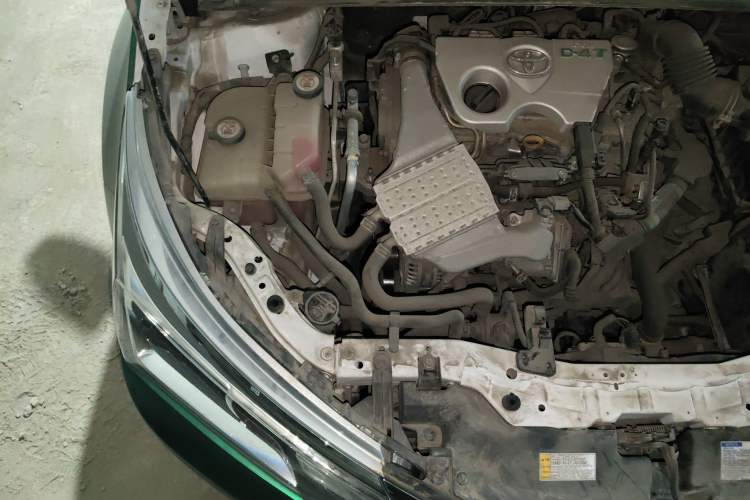 Used Toyota Corolla 2017 Revised Version 1.2T S-CVT GL Engine Bay Right