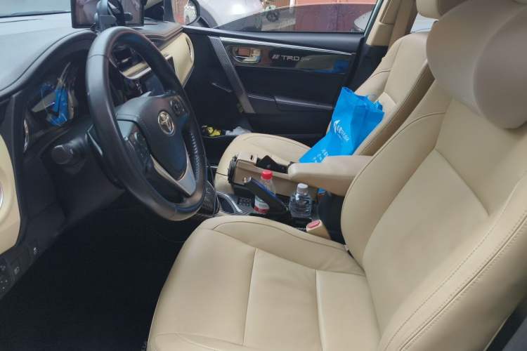 Used Toyota Corolla 2017 Revised Dual-Engine 1.8L E-CVT Flagship Edition Left Front Seat
