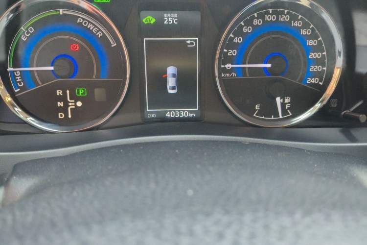 Used Toyota Corolla 2017 Revised Dual-Engine 1.8L E-CVT Flagship Edition Odometer Close Up