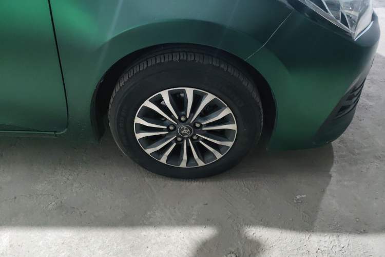 Used Toyota Corolla 2017 Revised Version 1.2T S-CVT GL Right Front Wheel Hub