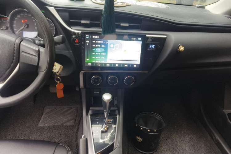 Used Toyota Corolla 2017 Revised Version 1.2T S-CVT GL Audio And AC Panel