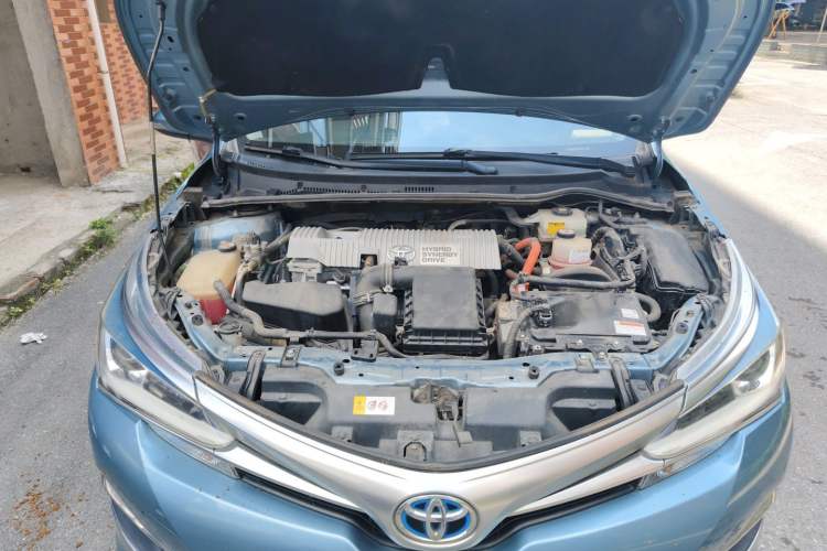 Used Toyota Corolla 2017 Revised Dual-Engine 1.8L E-CVT Leading Edition Engine Bay