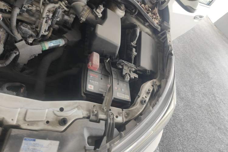 Used Toyota Corolla 2017 Revised Version 1.2T S-CVT GL-i Engine Bay Left