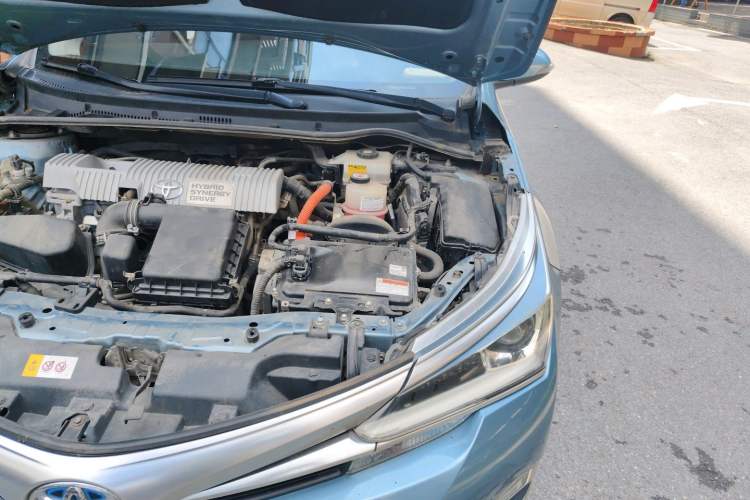 Used Toyota Corolla 2017 Revised Dual-Engine 1.8L E-CVT Leading Edition Engine Bay Left