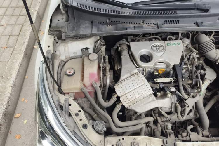 Used Toyota Corolla 2017 Revised Version 1.2T S-CVT GL Engine Bay Right