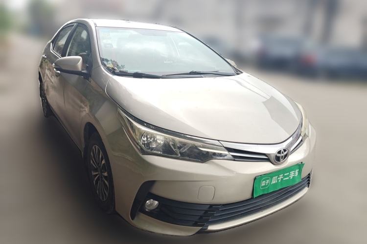 Used Toyota Corolla 2017 Revised Version 1.2T S-CVT GL Front Right 45 Deg