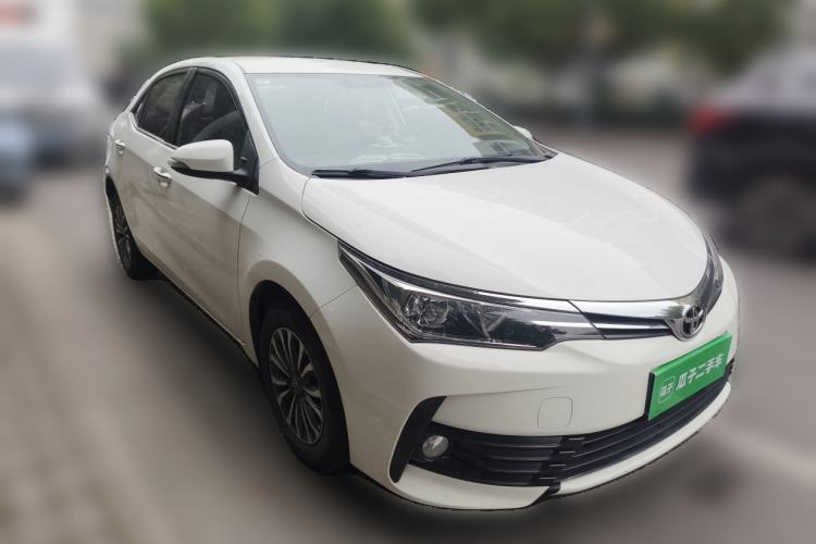 Used Toyota Corolla 2017 Revised Version 1.2T S-CVT GL Front Right 45 Deg