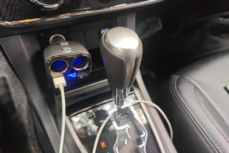 Used Toyota Corolla 2017 1.2T CVT GL-i Gear Lever