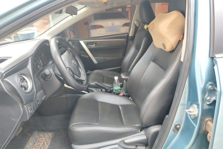 Used Toyota Corolla 2017 Revised Dual-Engine 1.8L E-CVT Leading Edition Left Front Seat