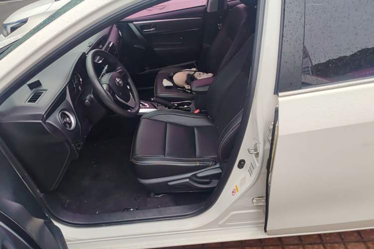 Used Toyota Corolla 2017 Revised Version 1.2T S-CVT GL Left Front Seat