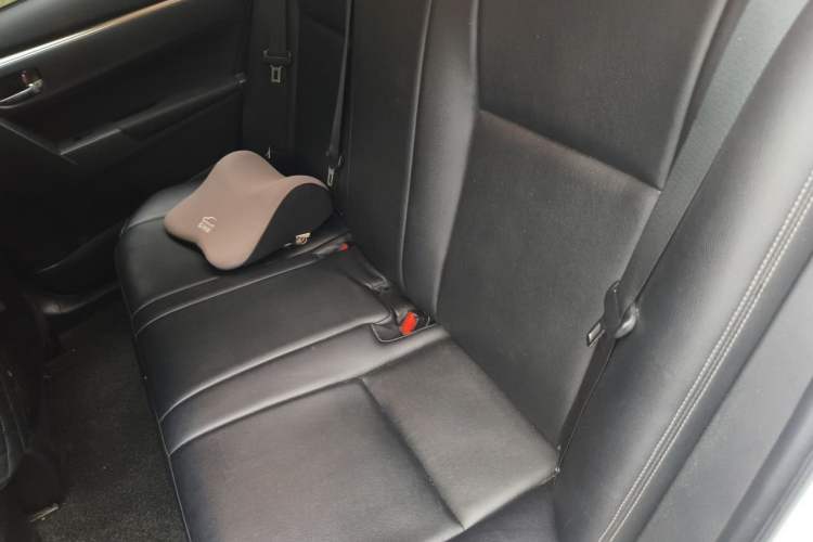 Used Toyota Corolla 2017 Revised Version 1.2T S-CVT GL Left Rear Seat