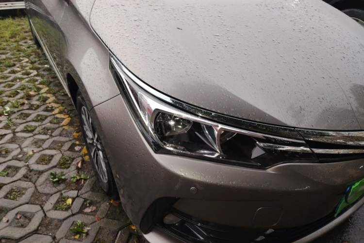 Used Toyota Corolla 2017 Revised Version 1.2T S-CVT GL-i Right Front Headlight