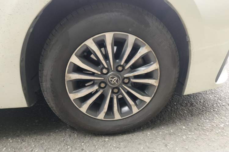 Used Toyota Corolla 2017 Revised Version 1.2T S-CVT GL Right Front Wheel Hub