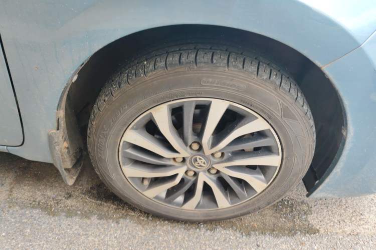 Used Toyota Corolla 2017 Revised Dual-Engine 1.8L E-CVT Leading Edition Right Front Wheel Hub