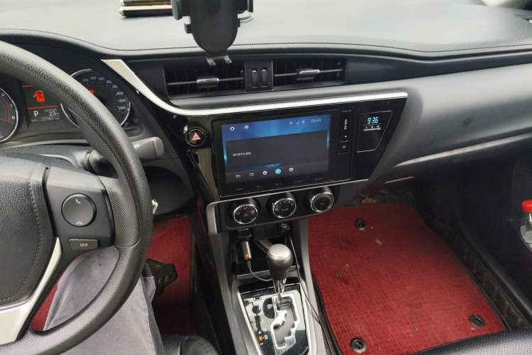 Used Toyota Corolla 2017 Revised Version 1.2T S-CVT GL-i Audio And AC Panel