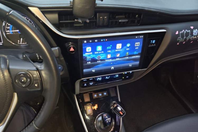 Used Toyota Corolla 2017 Revised Dual-Engine 1.8L E-CVT Elite Edition Audio And AC Panel