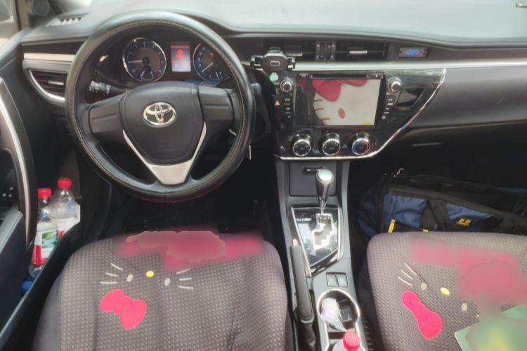 Used Toyota Corolla 2017 1.2T CVT GL-i Center Console