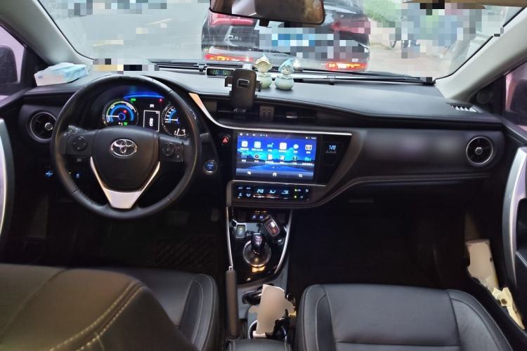 Used Toyota Corolla 2017 Revised Dual-Engine 1.8L E-CVT Elite Edition Center Console