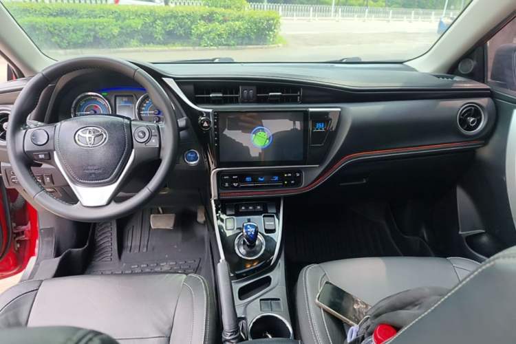 Used Toyota Corolla 2017 Revised Dual-Engine 1.8L E-CVT Elite Edition Center Console