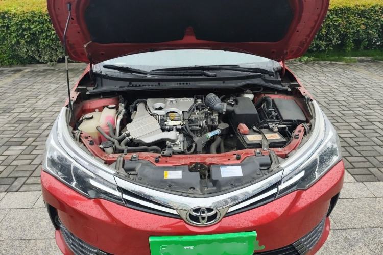 Used Toyota Corolla 2017 Revised Version 1.2T S-CVT GL-i Engine Bay