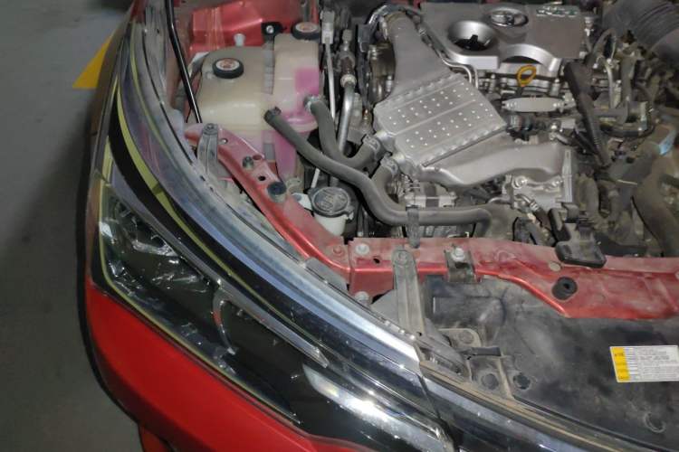Used Toyota Corolla 2017 Revised Version 1.2T S-CVT GL-i Engine Bay Right