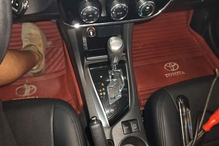 Used Toyota Corolla 2017 1.2T CVT GL Gear Lever