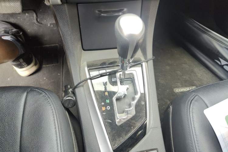 Used Toyota Corolla 2017 Revised Version 1.2T S-CVT GL-i Gear Lever