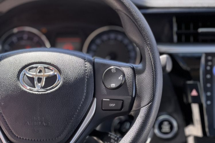 Used Toyota Corolla 2017 1.2T CVT GL-i Interior 1