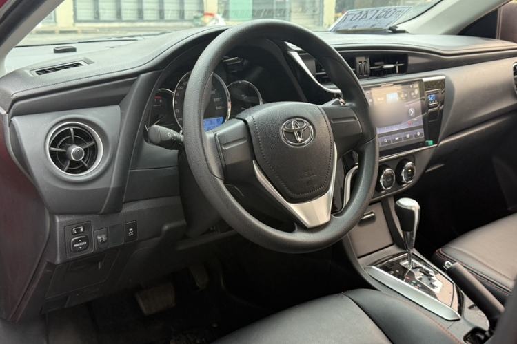 Used Toyota Corolla 2017 Revised Version 1.2T S-CVT GL Interior 4