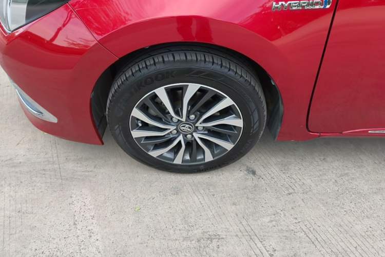 Used Toyota Corolla 2017 Revised Dual-Engine 1.8L E-CVT Elite Edition Left Front Wheel Hub