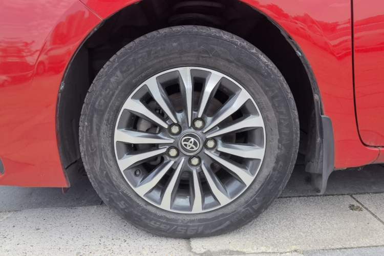 Used Toyota Corolla 2017 Revised Version 1.2T S-CVT GL-i Left Front Wheel Hub