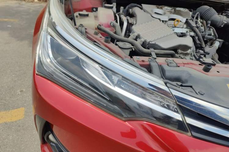 Used Toyota Corolla 2017 Revised Version 1.2T S-CVT GL-i Right Front Headlight