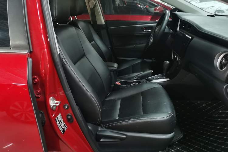 Used Toyota Corolla 2017 Revised Version 1.2T S-CVT GL-i Right Front Seat