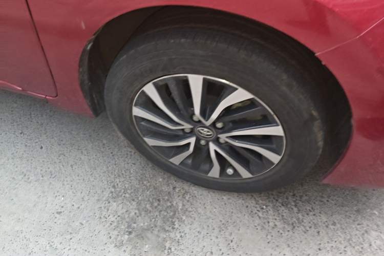 Used Toyota Corolla 2017 Revised Dual-Engine 1.8L E-CVT Elite Edition Right Front Wheel Hub